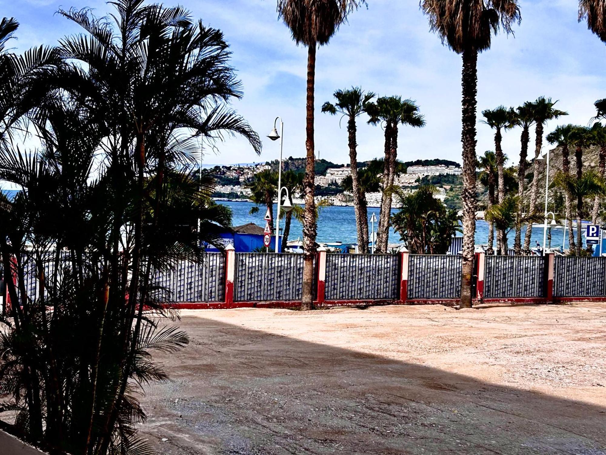 Apartamento 2 Dormitorios En Primera Linea De Playa San Cristobal Almuñécar Extérieur photo